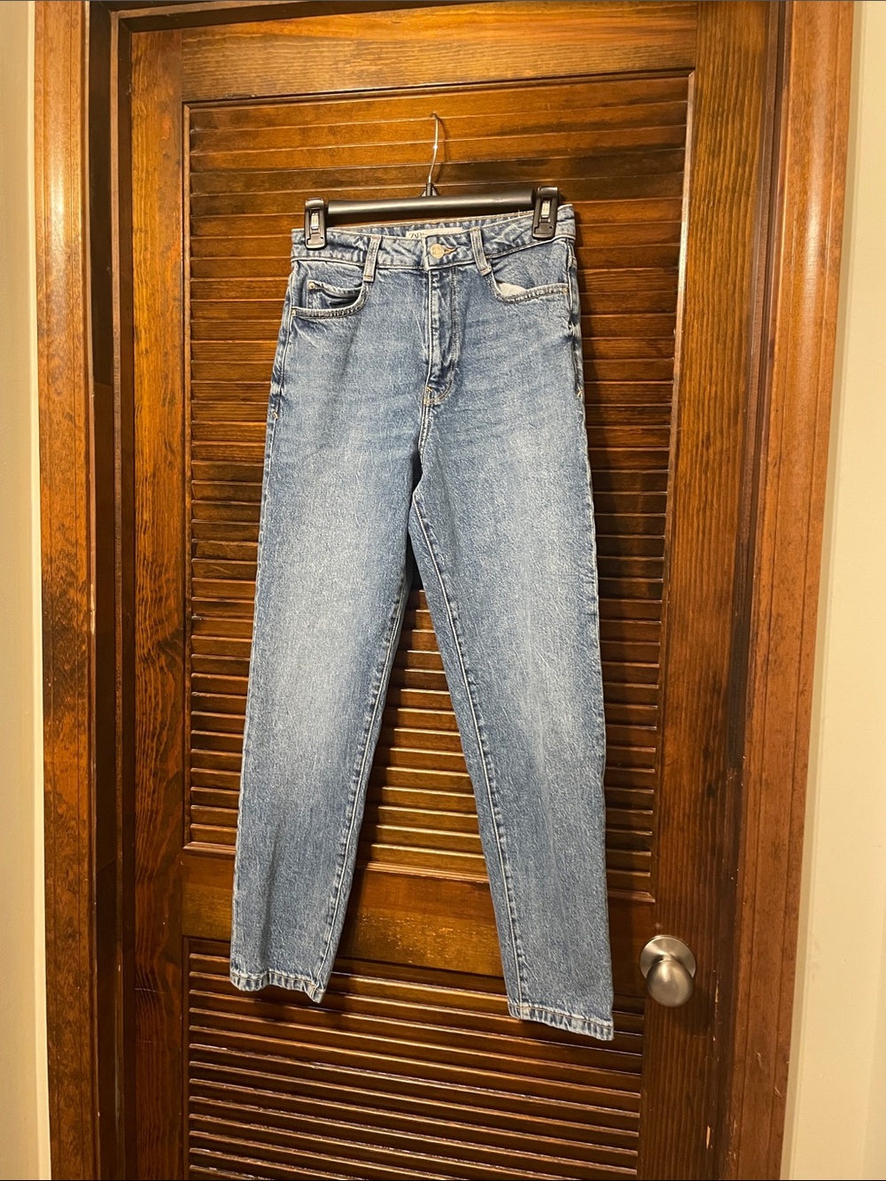 Zara High Rise Mom Jeans - Picture 3 of 7